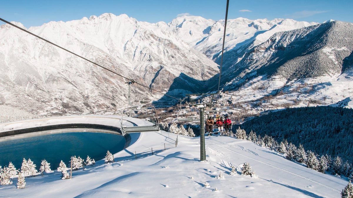 7 amazing Ski Spots in Spain - SpainInTheUSA