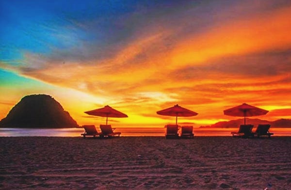 7 Pantai Di Jawa Timur Dengan Pemandangan Terindah Sewa