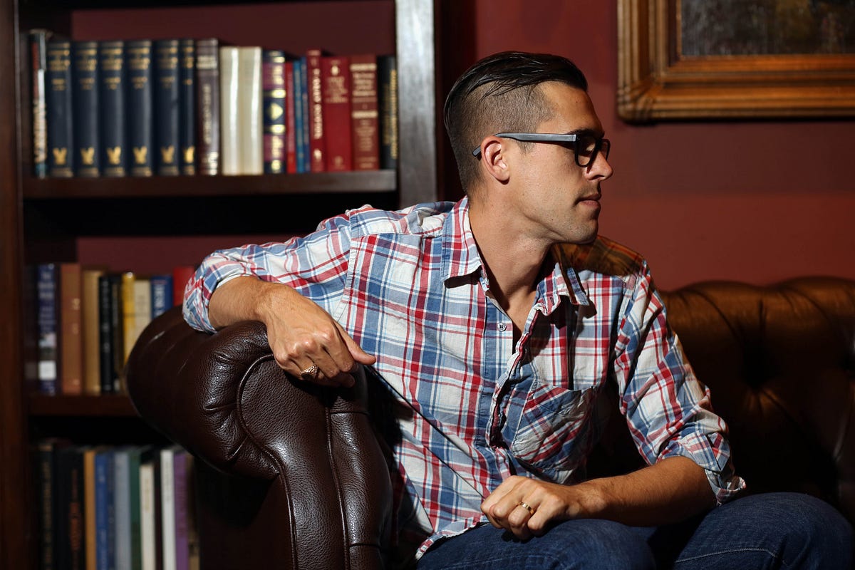 Bestselling Author Ryan Holiday on Notecards, Mornings, and the Work