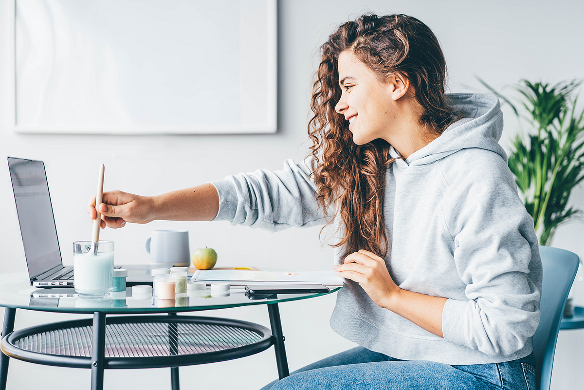 тренинг уверенности в себе. красивая счастливая женщина. любовь к себе психология. научиться быть женщиной. дистанционное образование.