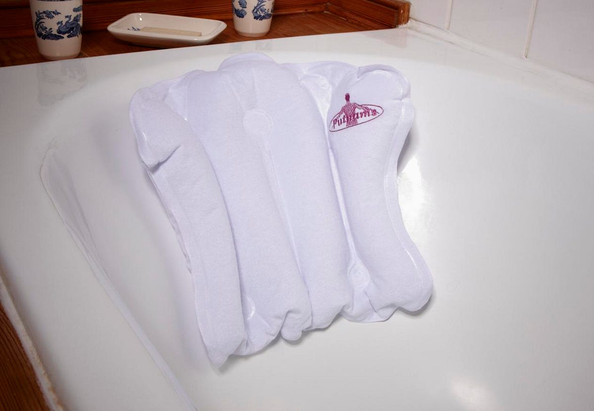 Different Styles And Designs Of Bath Pillows Tomes Smith Medium