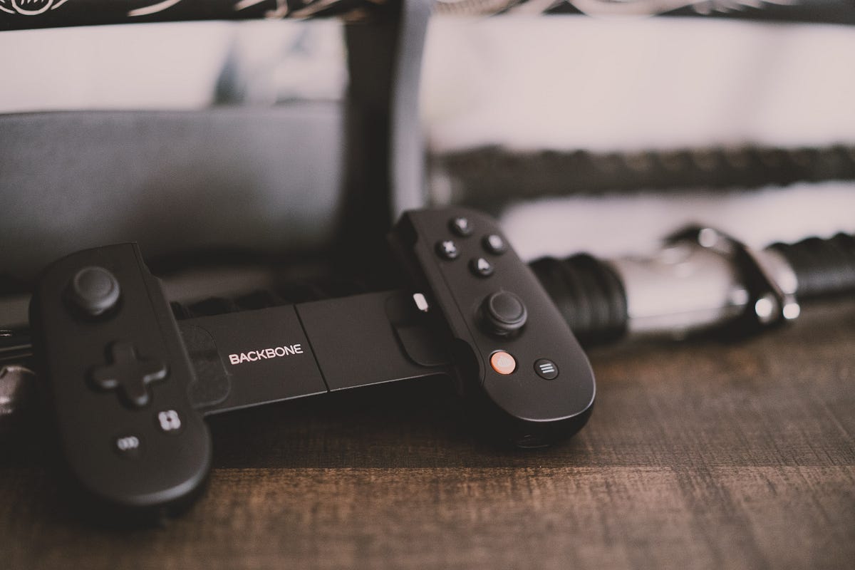 The Backbone One An Excellent Controller For Mobile Gaming by Aiden