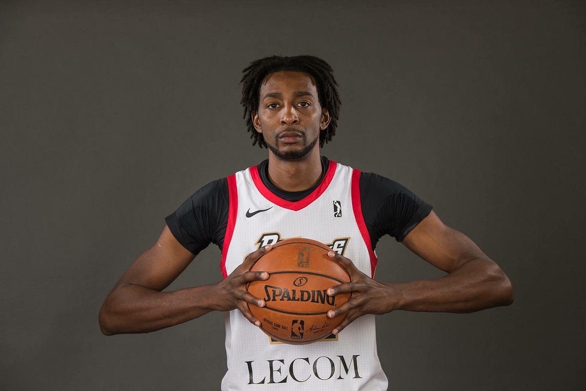 #ProTops: Jeremy Evans, TJ Price Battle in NBA G-League ...
