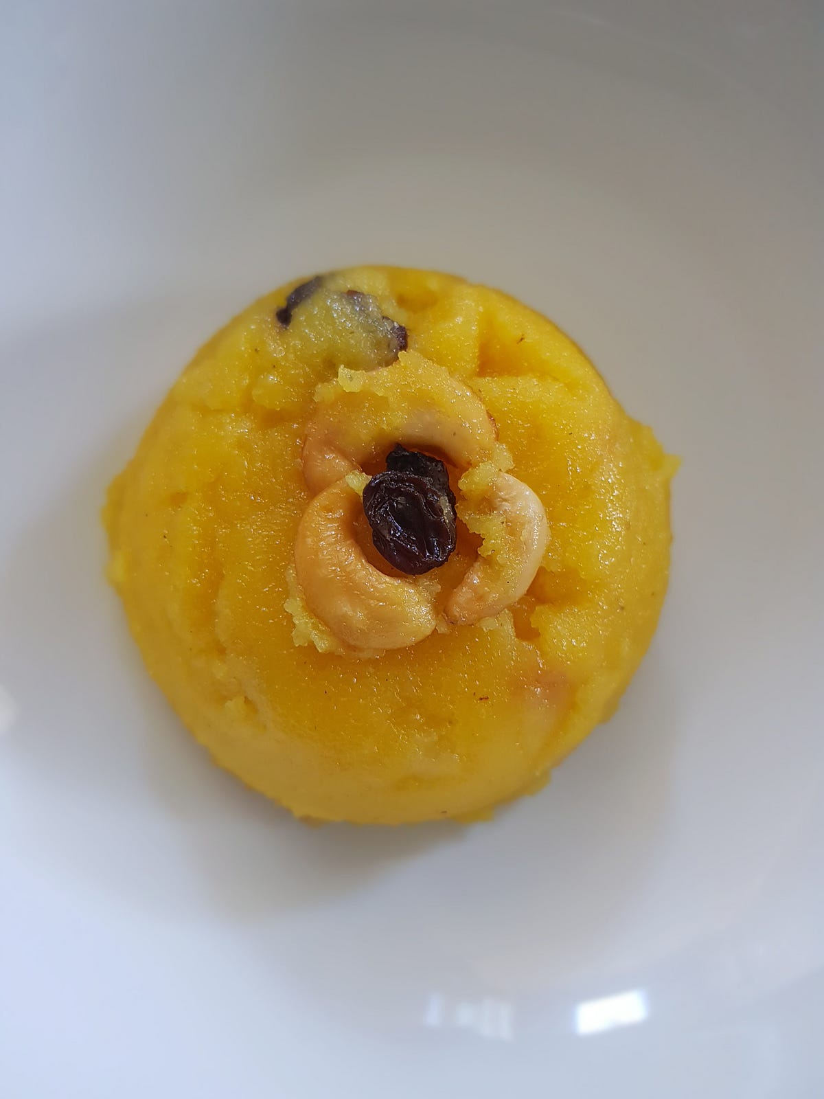 Rava kesari bhath / Sooji halwa / Sheera recipe by followurstyle