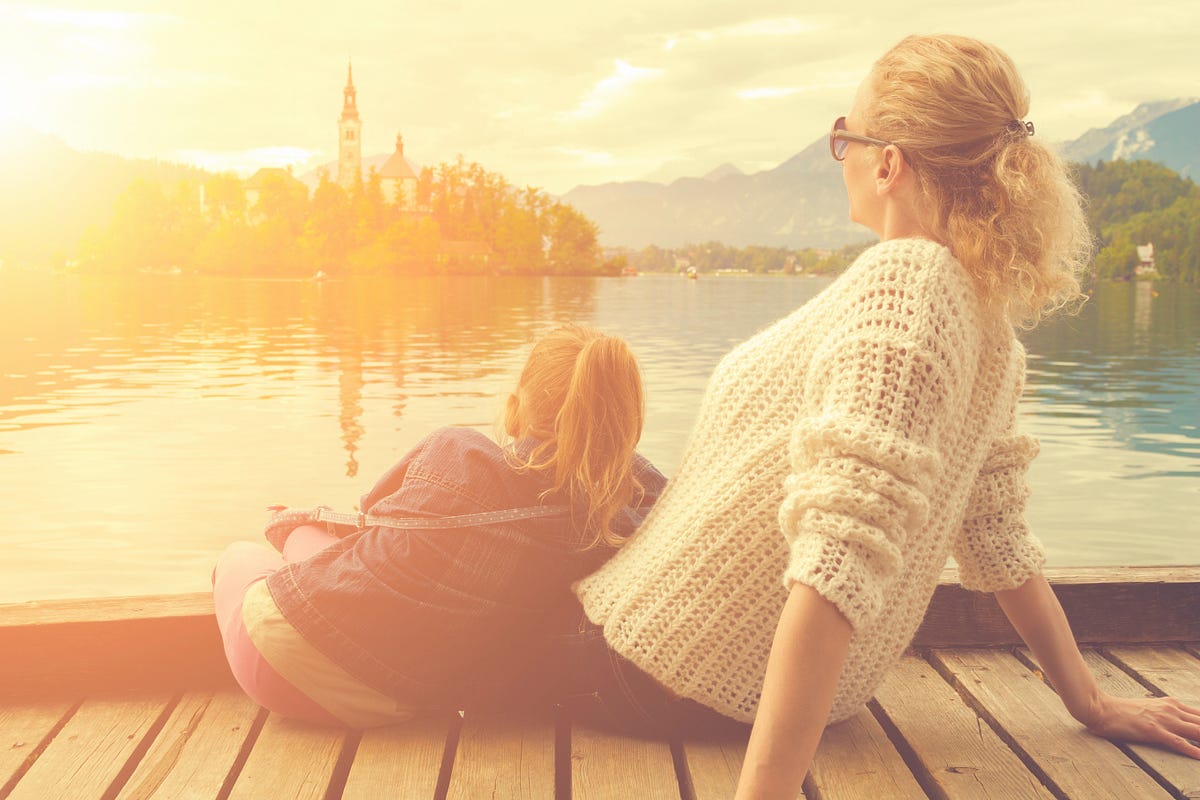 7 Things Every Mother Should Tell Her Daughter By Linda Wattier 