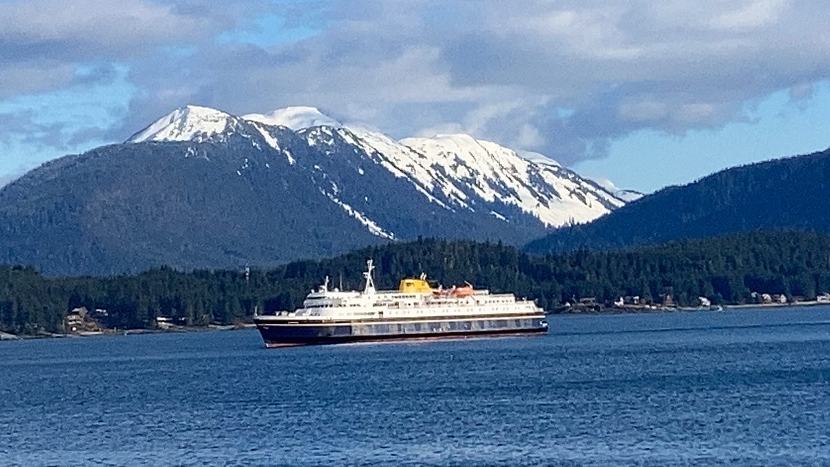 Living Alaska — What’s It Like Living in Alaska? by Stevenharrison