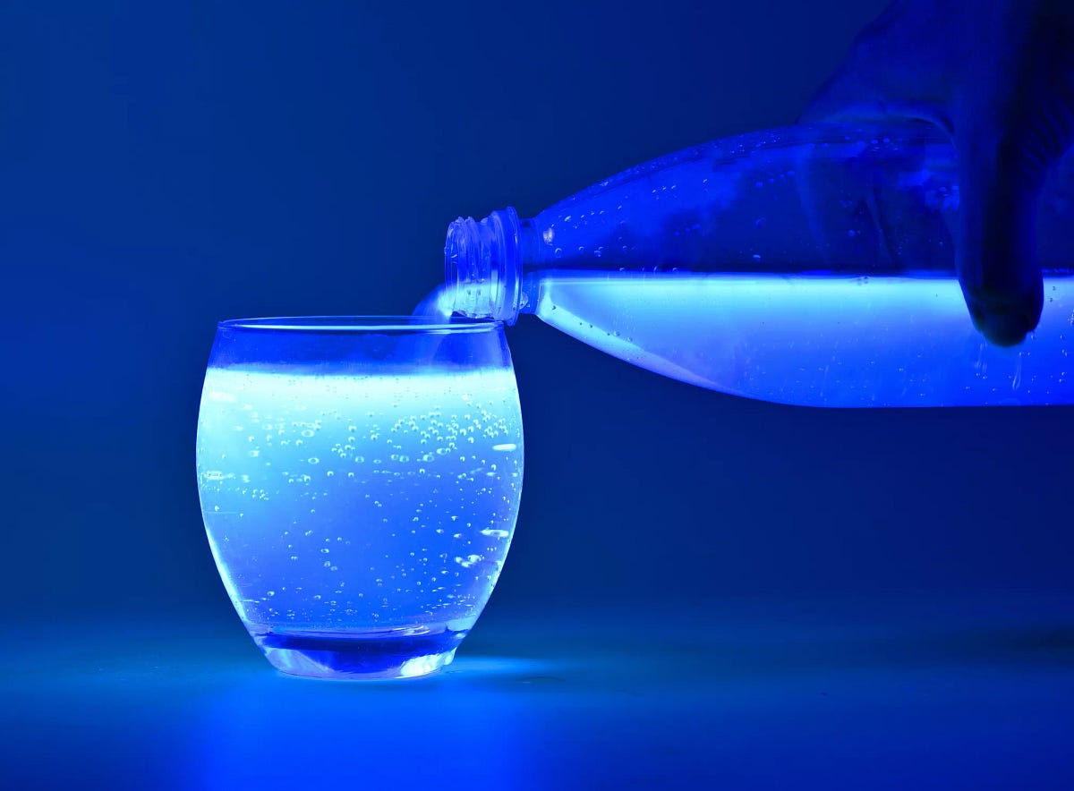 Tonic water som lyser