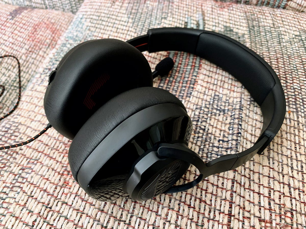 JBL Quantum 300 Gaming Headset Review | Medium