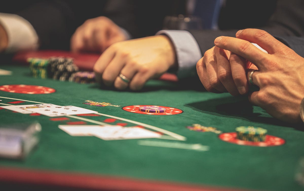 Teaching A Neural Net To Play Blackjack | by Tony Yiu | Towards Data Science