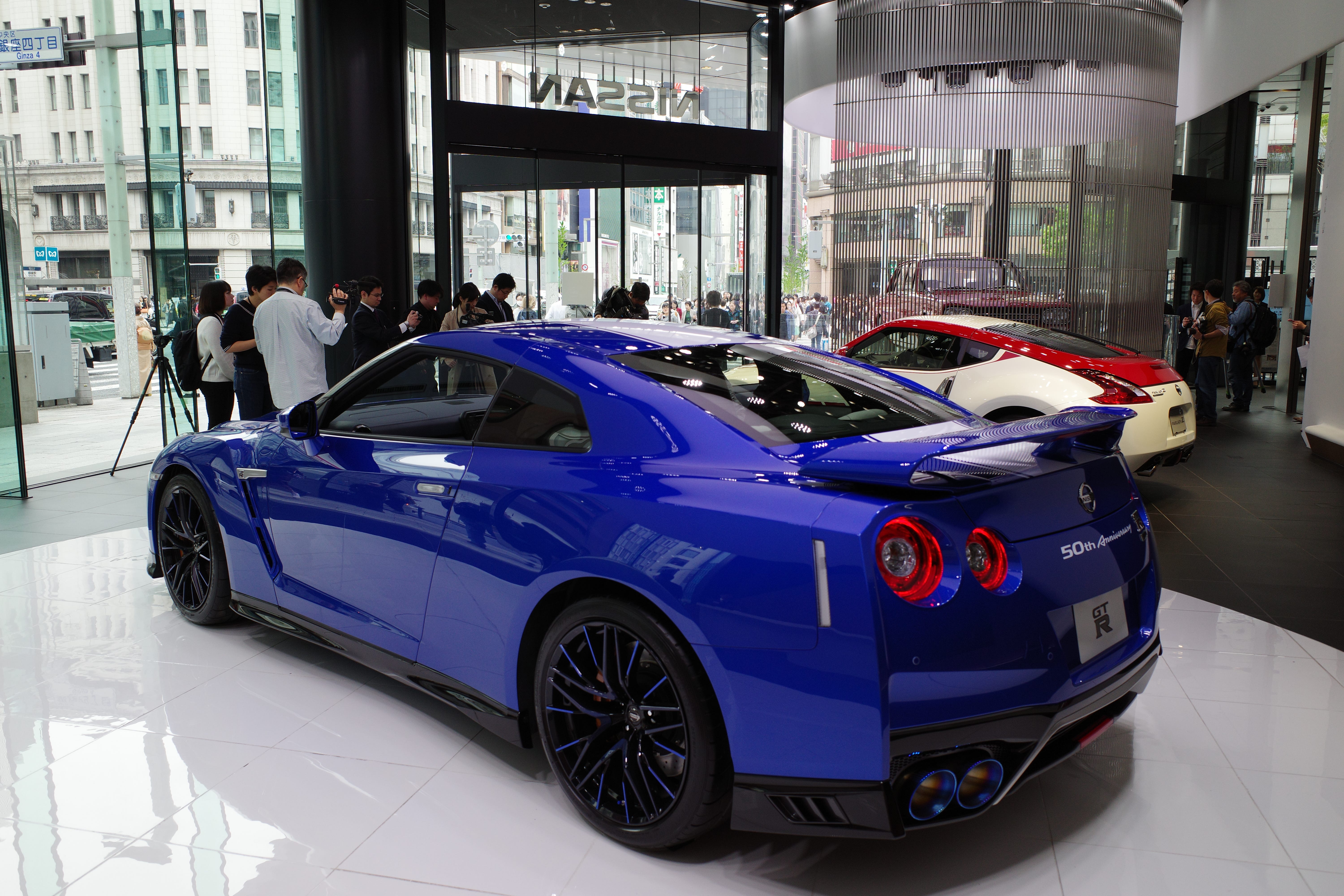 2つのスポーツカーから見える過去と未来 Nissan Gt R Nismo Gt R フェアレディz 50周年記念モデル メディア発表会 日産あんばさだー By いしたにまさき シン みたいもん