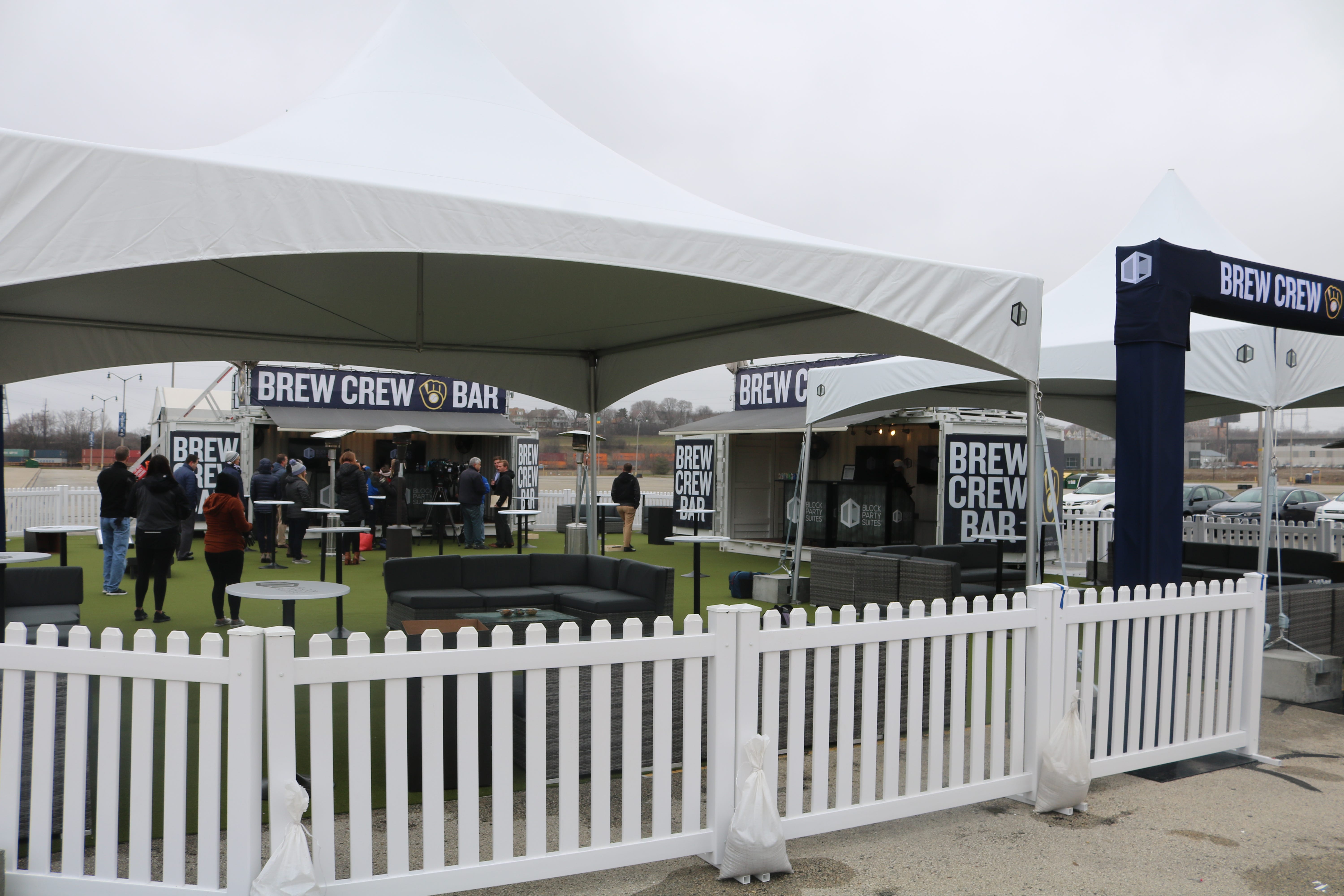 Brewers Unveil “Brew Crew Bar”. Tailgating is a pregame ritual for
