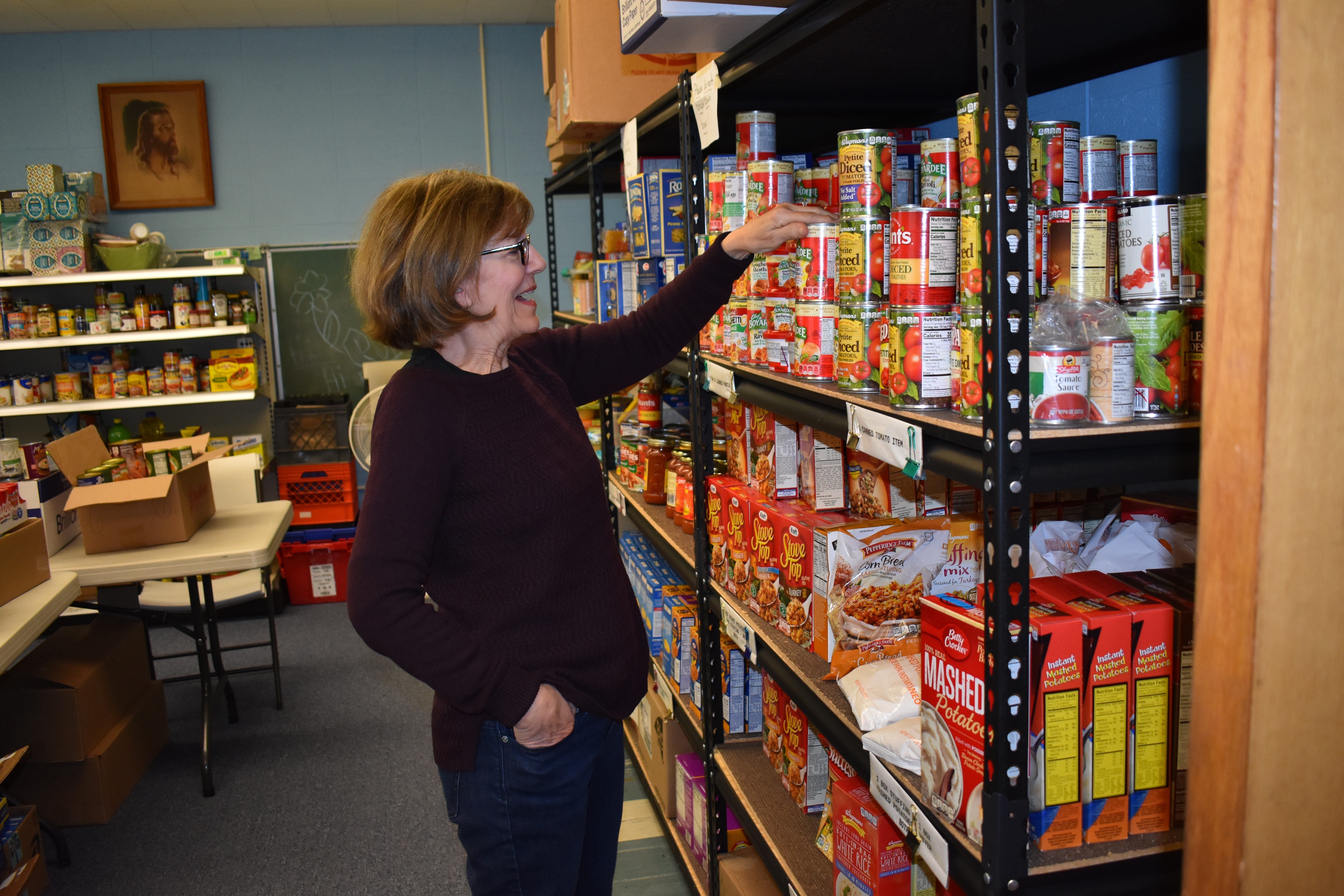 Local Food Pantry Expands Hours To Help Federal Employees