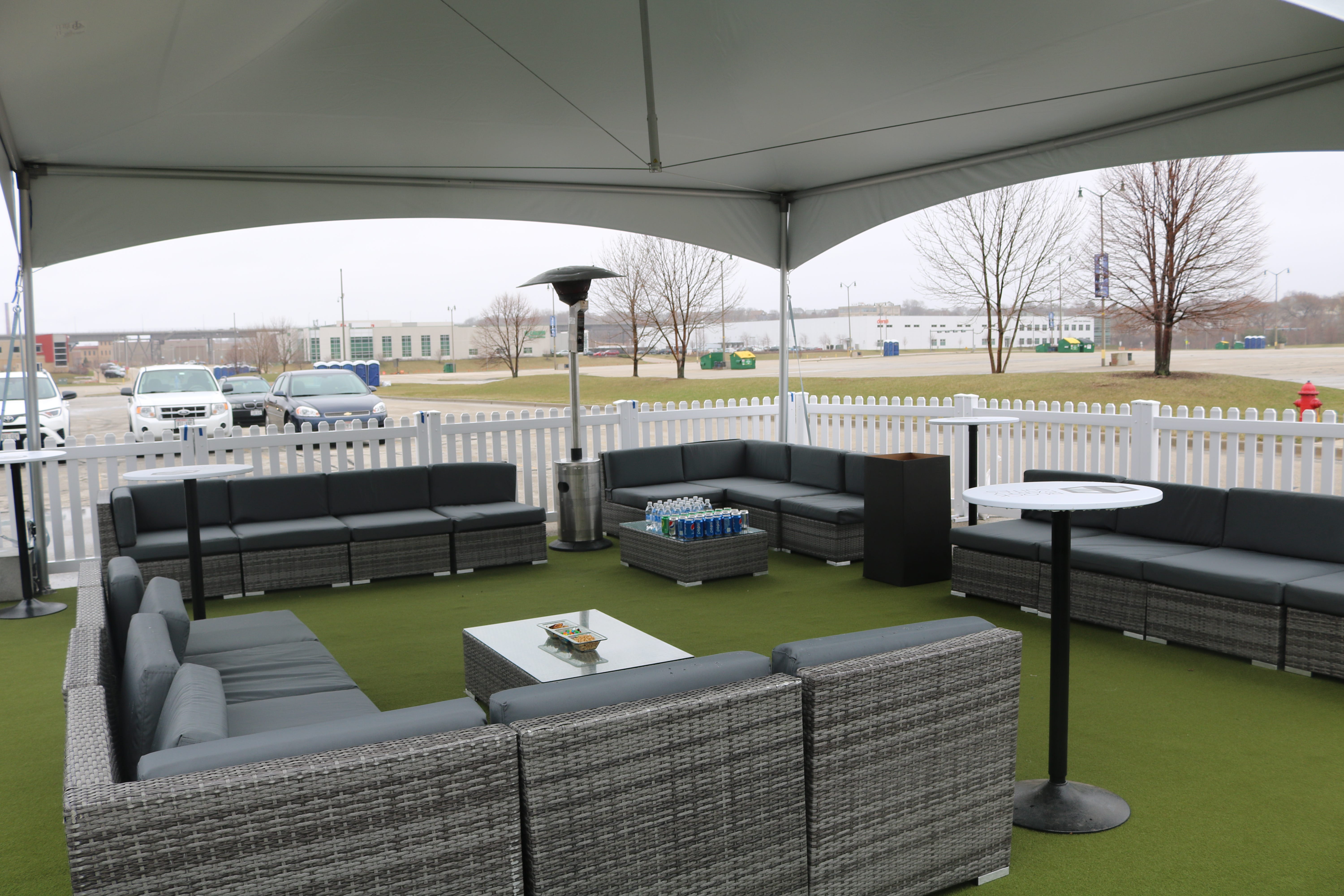 Brewers Unveil “Brew Crew Bar”. Tailgating is a pregame ritual for