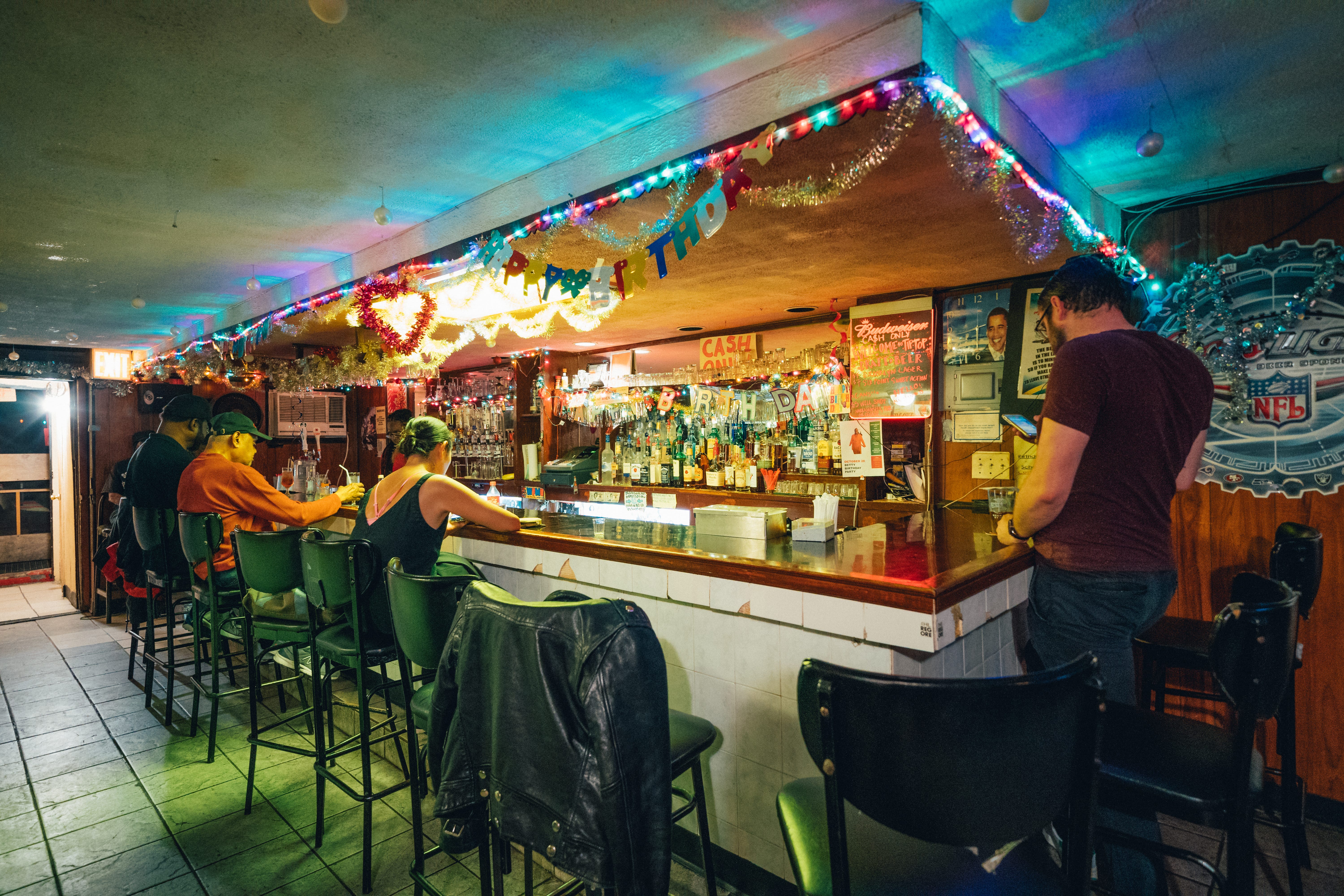 Why You Should Visit Tip Top Bar And Grill A Family Owned Hidden