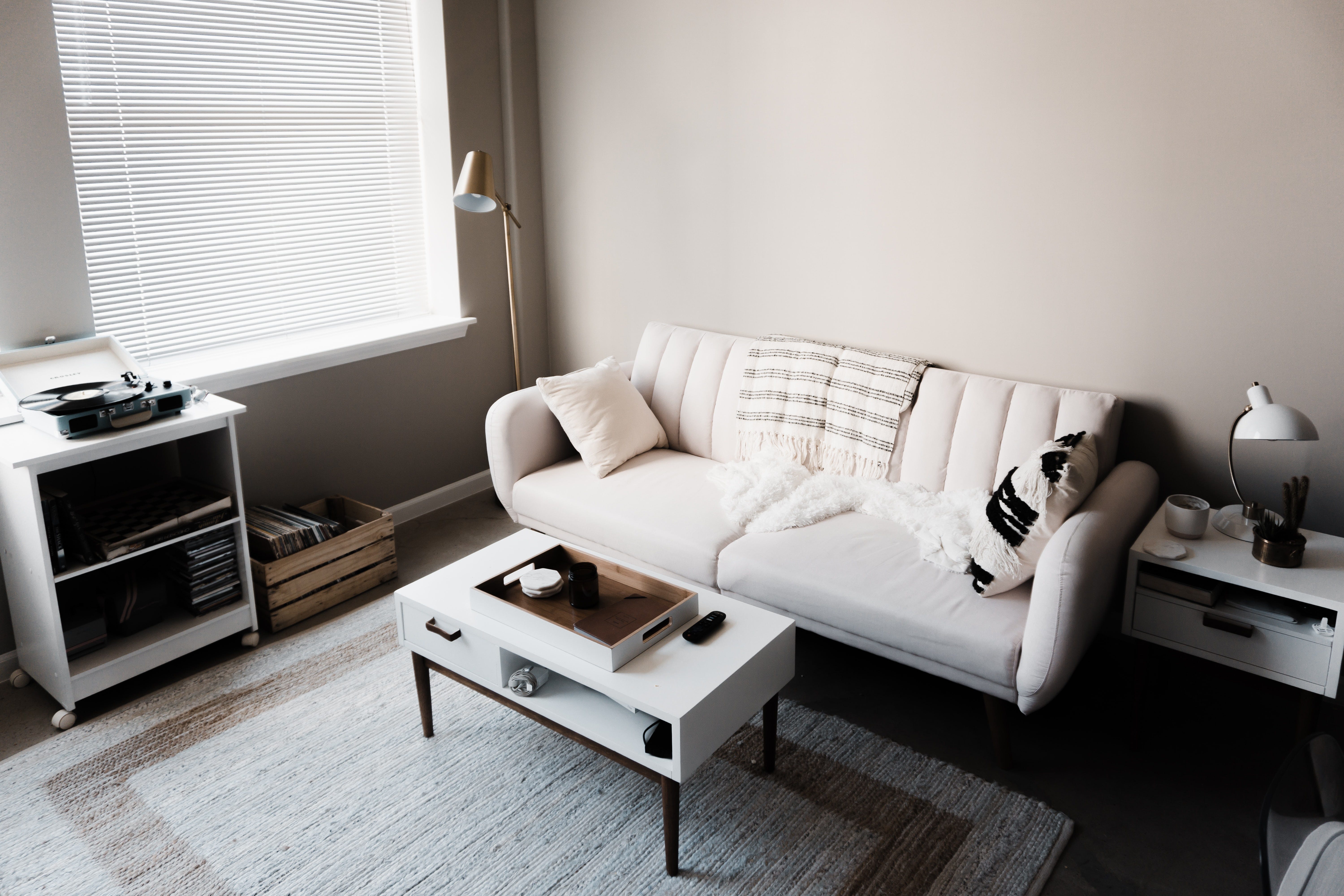 What You Need to Know About Moving into an Apartment by Lindsay What You Need to Know About Moving into an Apartment by Lindsay