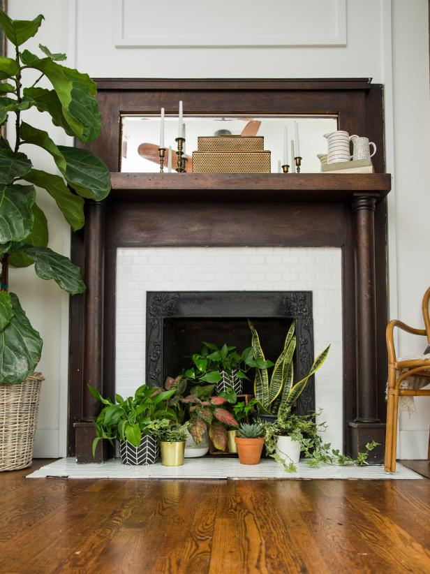 5 Fun Ways to Decorate Your NonFunctional Fireplace by Another