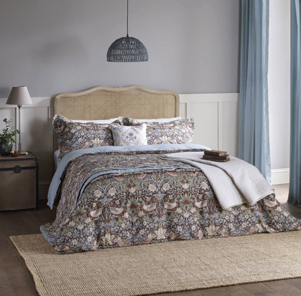 Leader Of The Arts And Crafts Movement William Morris By Vinita