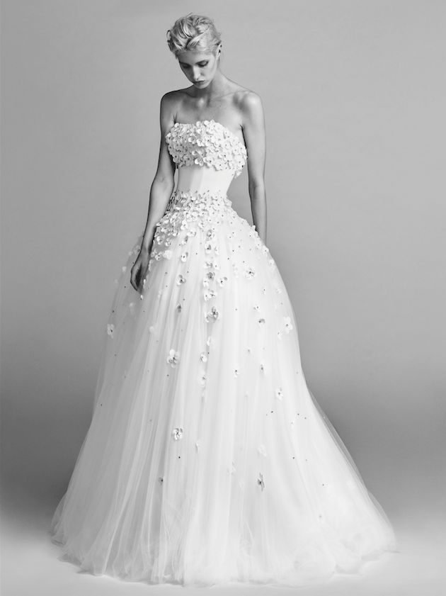 All About The Bows Viktor Rolf Wedding Dress Collection Fall Winter 17 By Jane Chambers Medium All About The Bows Viktor Rolf Wedding Dress Collection Fall Winter 17 By Jane Chambers Medium