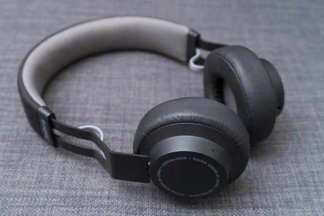 wirecutter best noise cancelling headphones