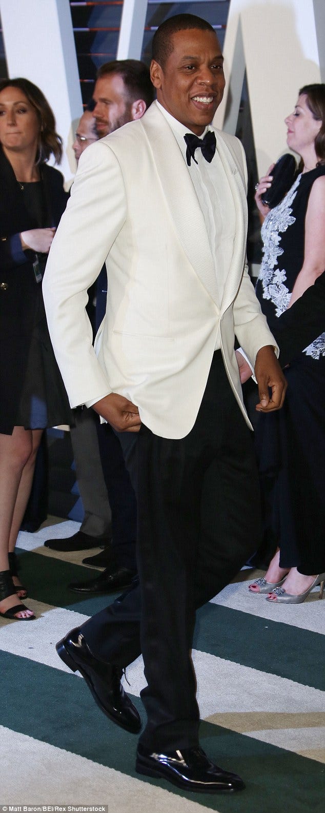 James Bond brings back The White Tuxedo 