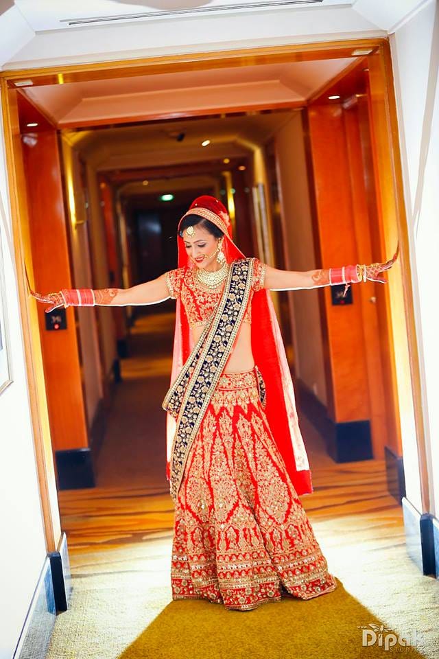 10 Ways To Drape Your Dupatta Weddingz In Medium