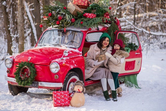 Family Life at Christmas (Fun things to do and buy at Christmas)