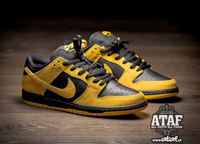 iowa nike dunk
