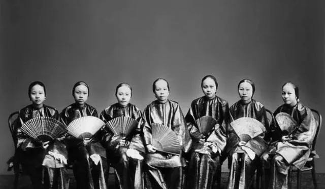 要消灭情人 就得消灭一夫一妻制 这是一个肮脏的时代 By 失业的女人们 Medium