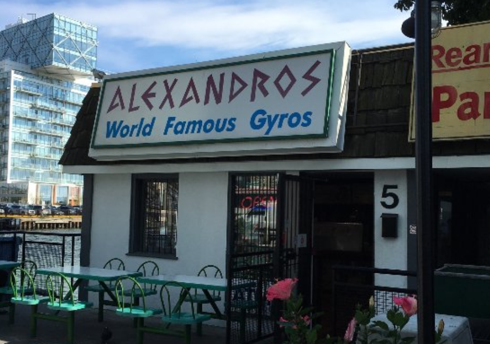 The Top 6 Restaurants Within Walking Distance From Scotiabank Arena