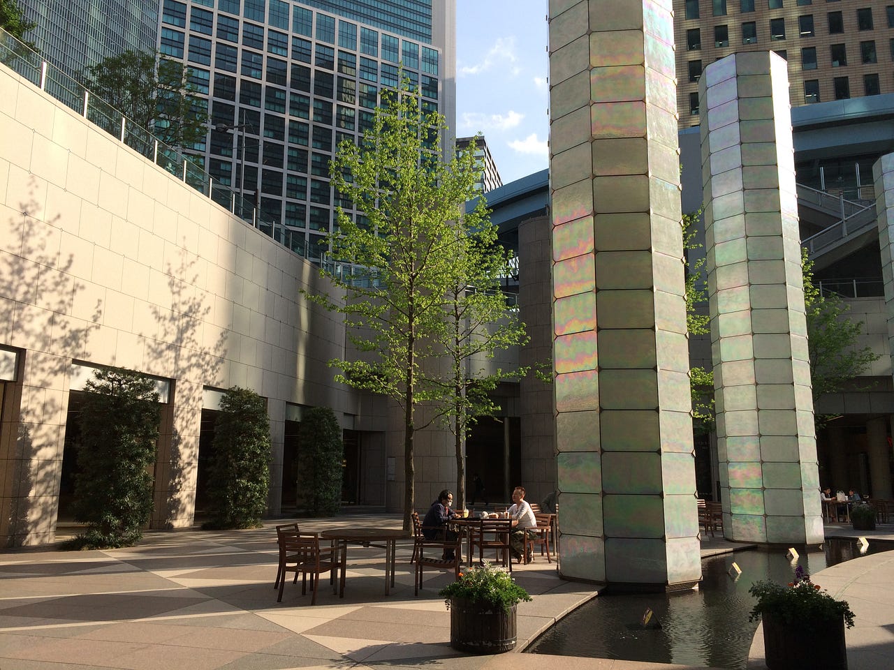 Working in a Japanese company as a foreigner — An observation of