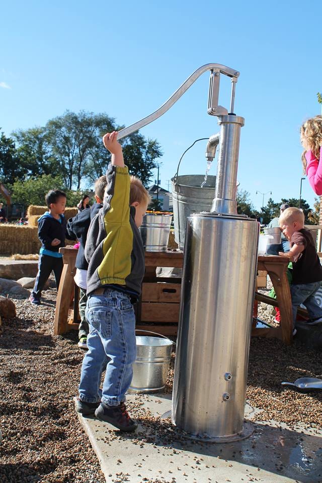 The Bison Deep Well Hand Pump. Hand pump water with the Bison Deep