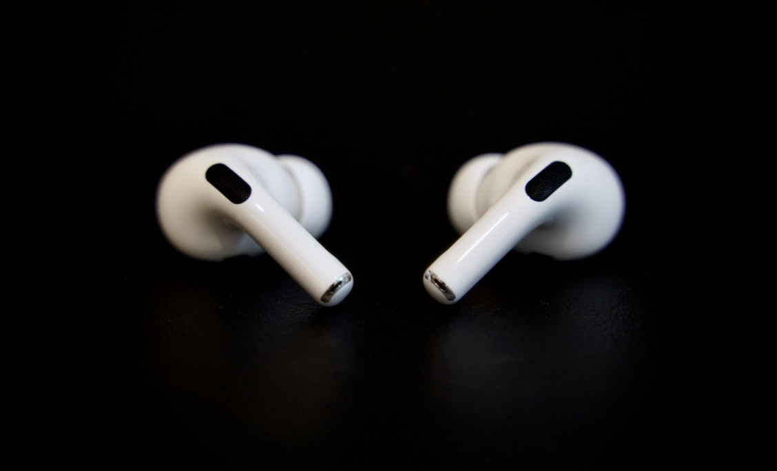 AirPods Pro 1 Year Review Mute the World by Scott Allison Si Mac O
