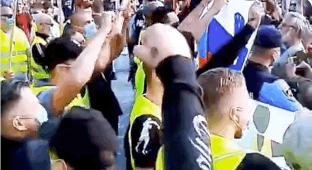 Fašističen pozdrav