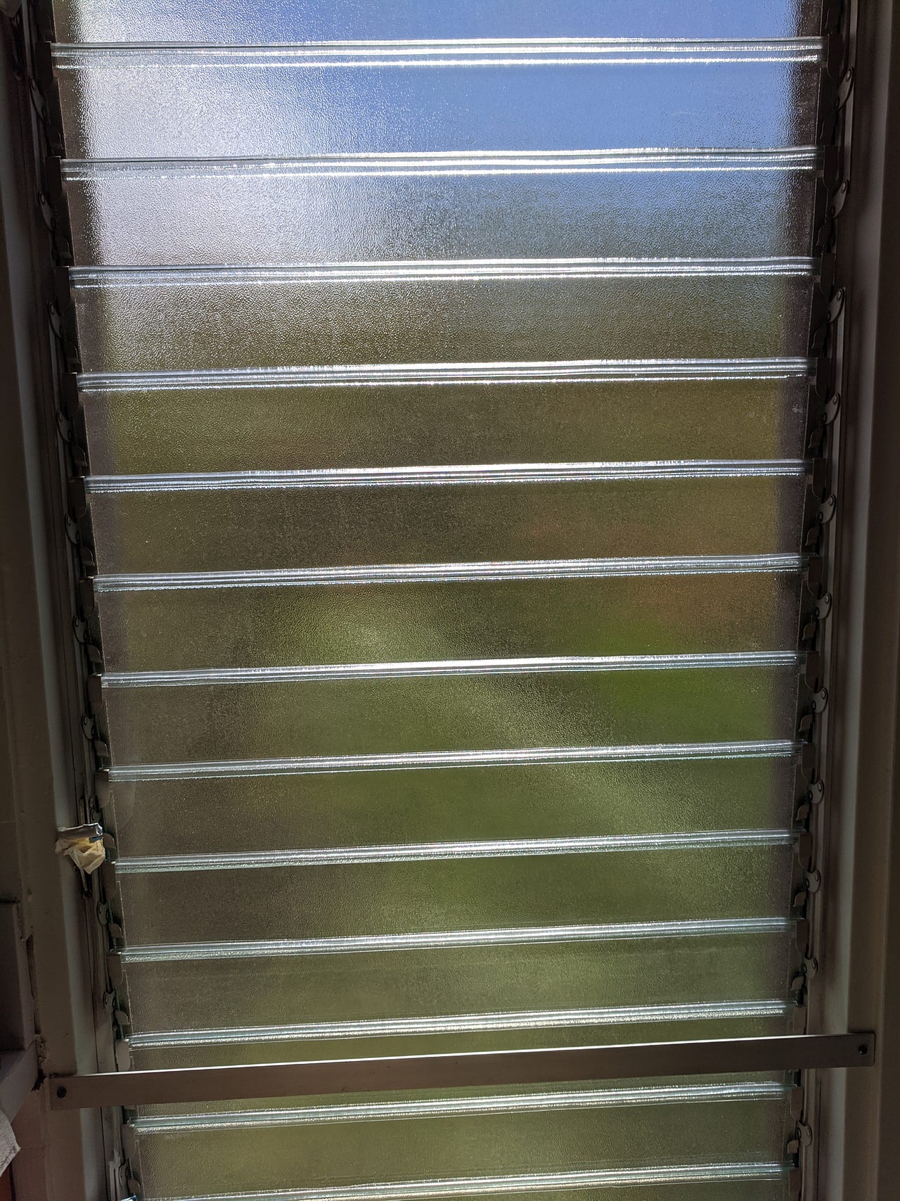 How to close the gaps in your jalousie/jealousy windows (that’s the