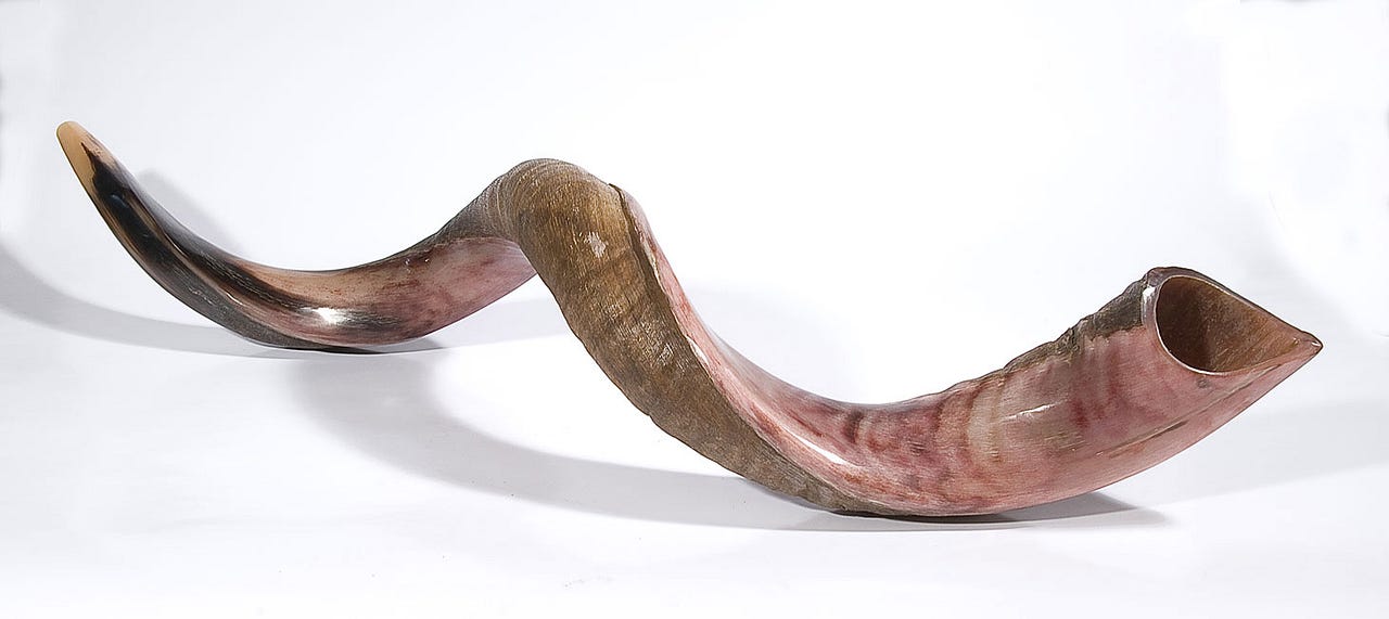 Los 4 toques del Shofar. El shofar es un instrumento hecho de… by La Colina Medium