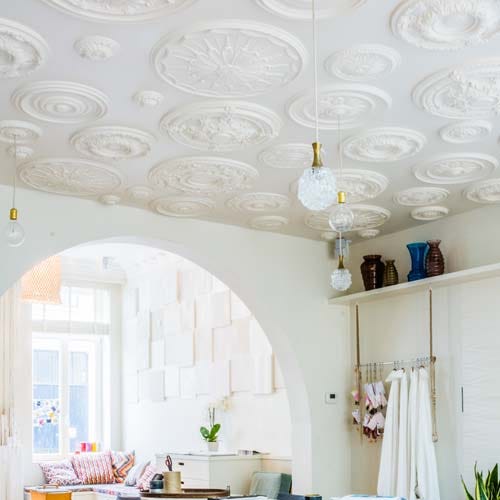 Ceiling Roses Large And Small Decorative Plaster Ceiling Roses