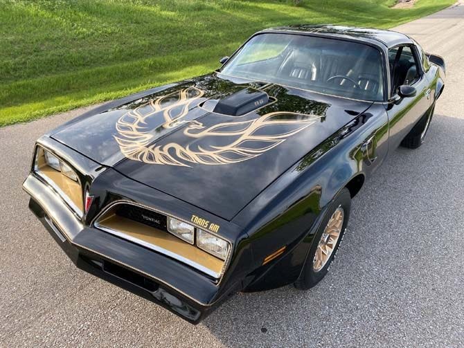 Here S The Real Story Behind Pontiac S Black And Gold Trans Am By Sam Maven Motorious Medium