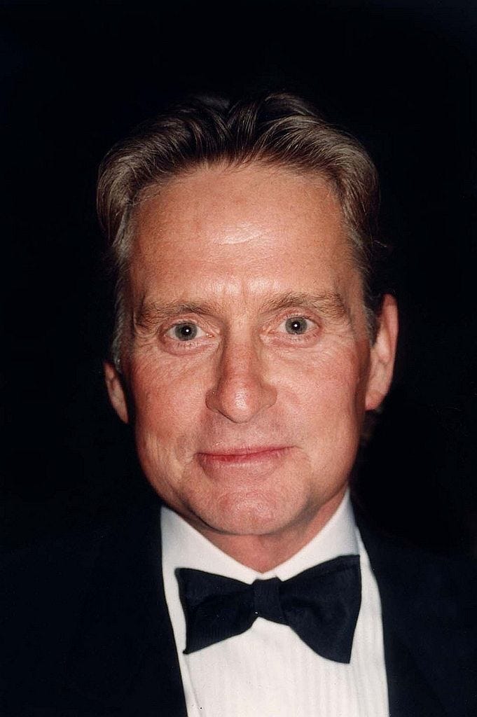 John Mathew Smith & www.celebrity-photos.com from Laurel Maryland, USA (https://commons.wikimedia.org/wiki/File:Michael_Douglas_1998.jpg), “Michael Douglas 1998”, https://creativecommons.org/ licenses/by-sa/2.0/legalcode