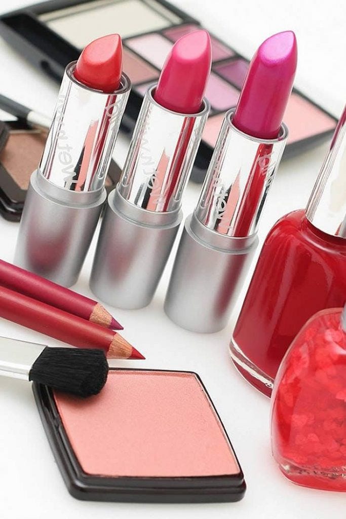Featured image of post Makeup Brands In Pakistan - How to know if products&#039; quality is good or not while ordering products online?