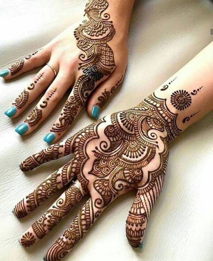 Top 11 Simple Mehandi Designs For Girls On Janmashtami 2019