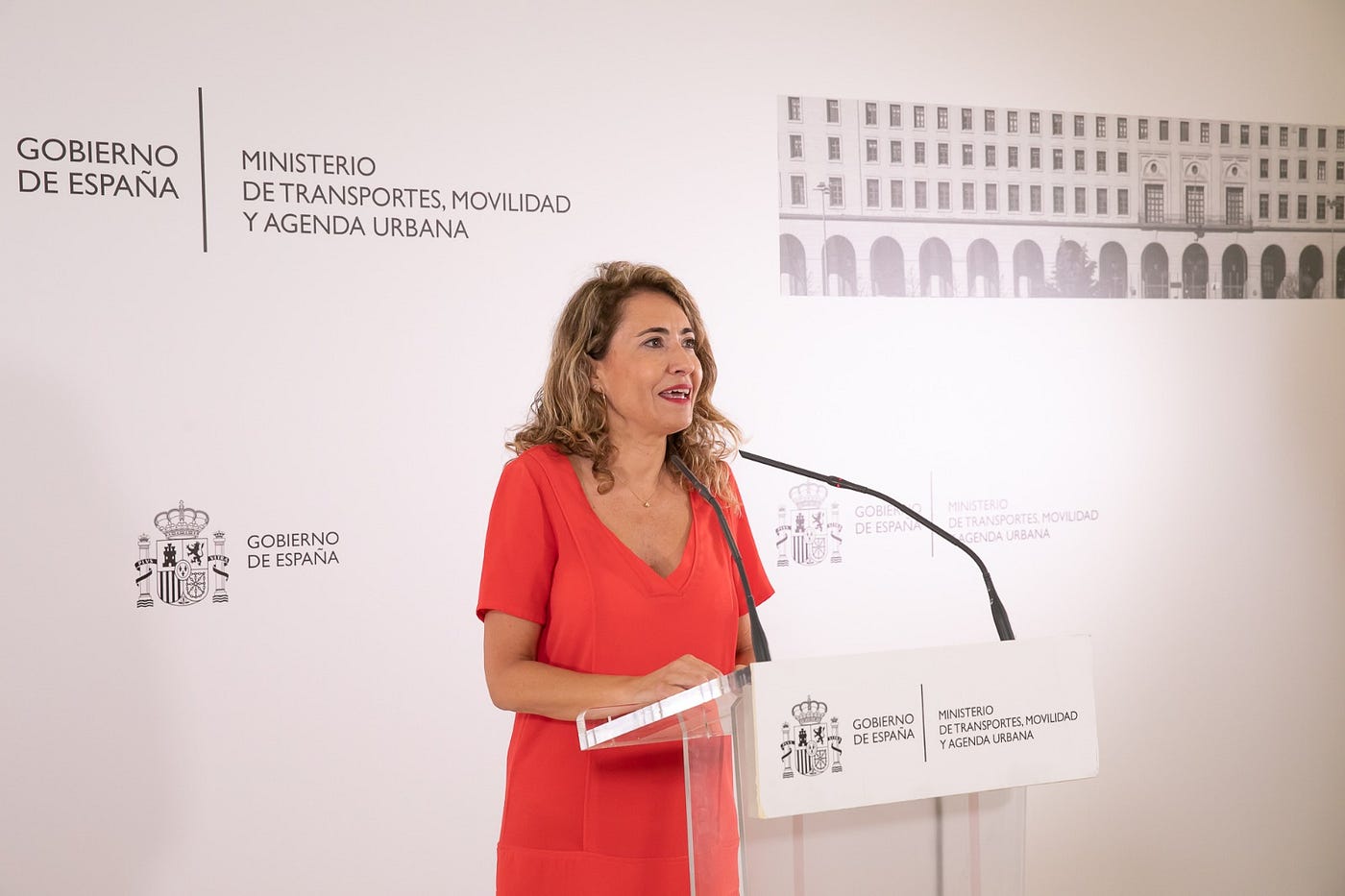 El Ministerio de Transportes ha anunciado que transferirá 110 millones de euros en ayudas para que las comunidades autónomas realicen las convocatorias correspondientes para impulsar la digitalización de las empresas del transporte.