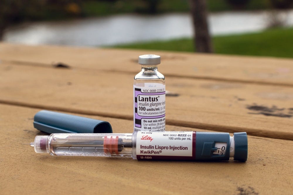 Lantus insulin cartridge and insulin pen.