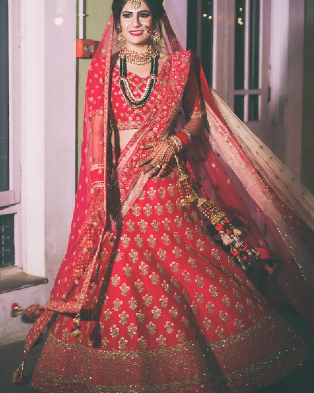 designer lehengas under 20000
