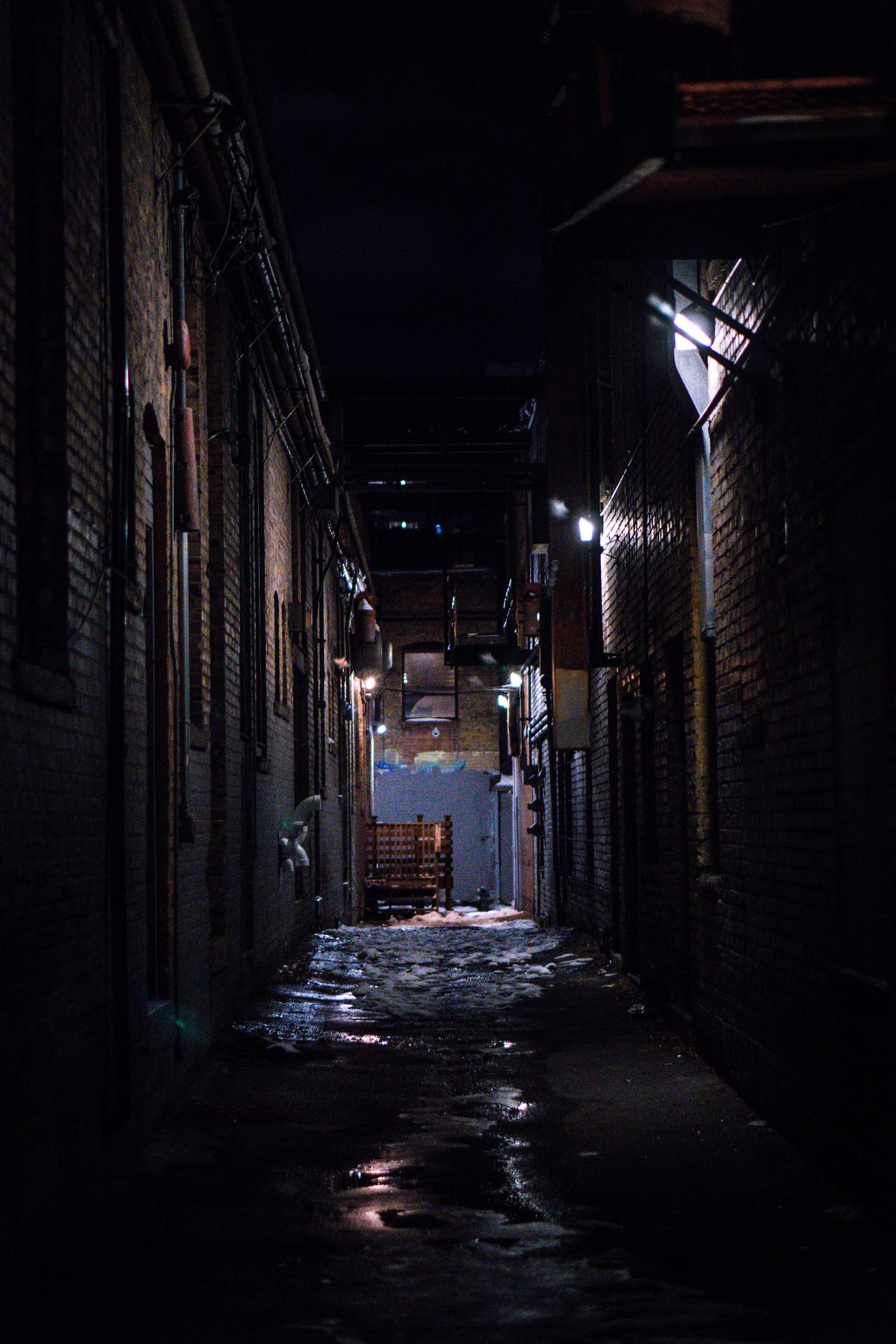 I Finger Fucked Her in a Dark Alleyway