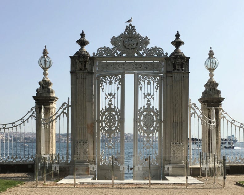 dolmabahce sarayi by gezi gunlugum medium