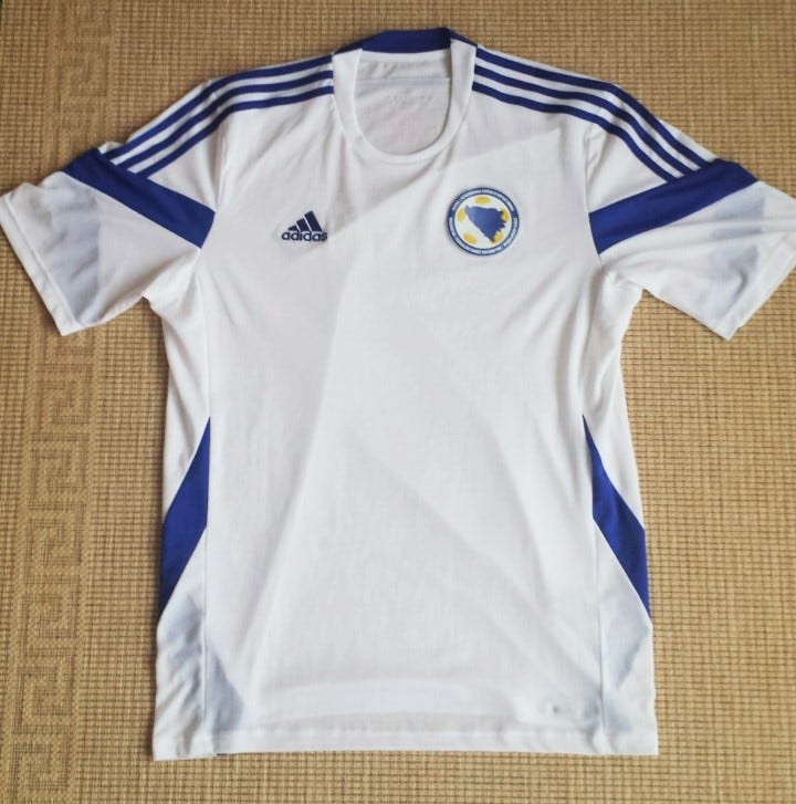 Detalji: Adidas dres reprezentacije Bosne i Hercegovine | by Matt Marenic |  Blog: mattmarenic.com