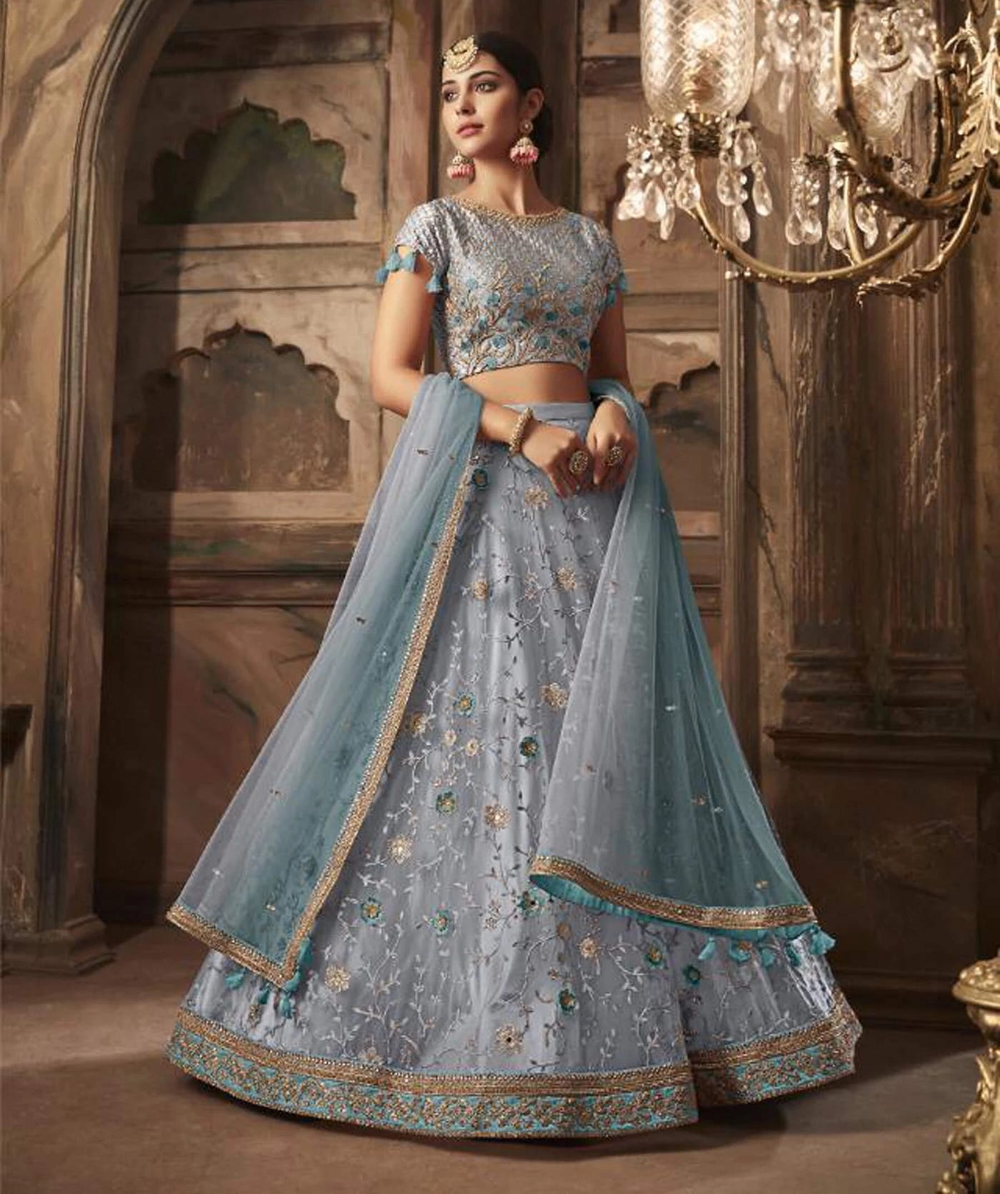 Captivating Grey Bridal Lehenga Designs 