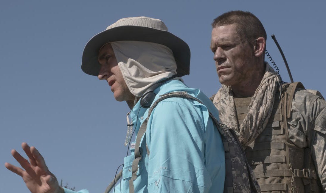 危牆狙擊 實際前往沙漠拍攝 低預算詮釋驚悚戰爭場面 我認為 危牆狙擊 代表了我嚴肅的一面 而嚴肅不等於無聊 By 影製所