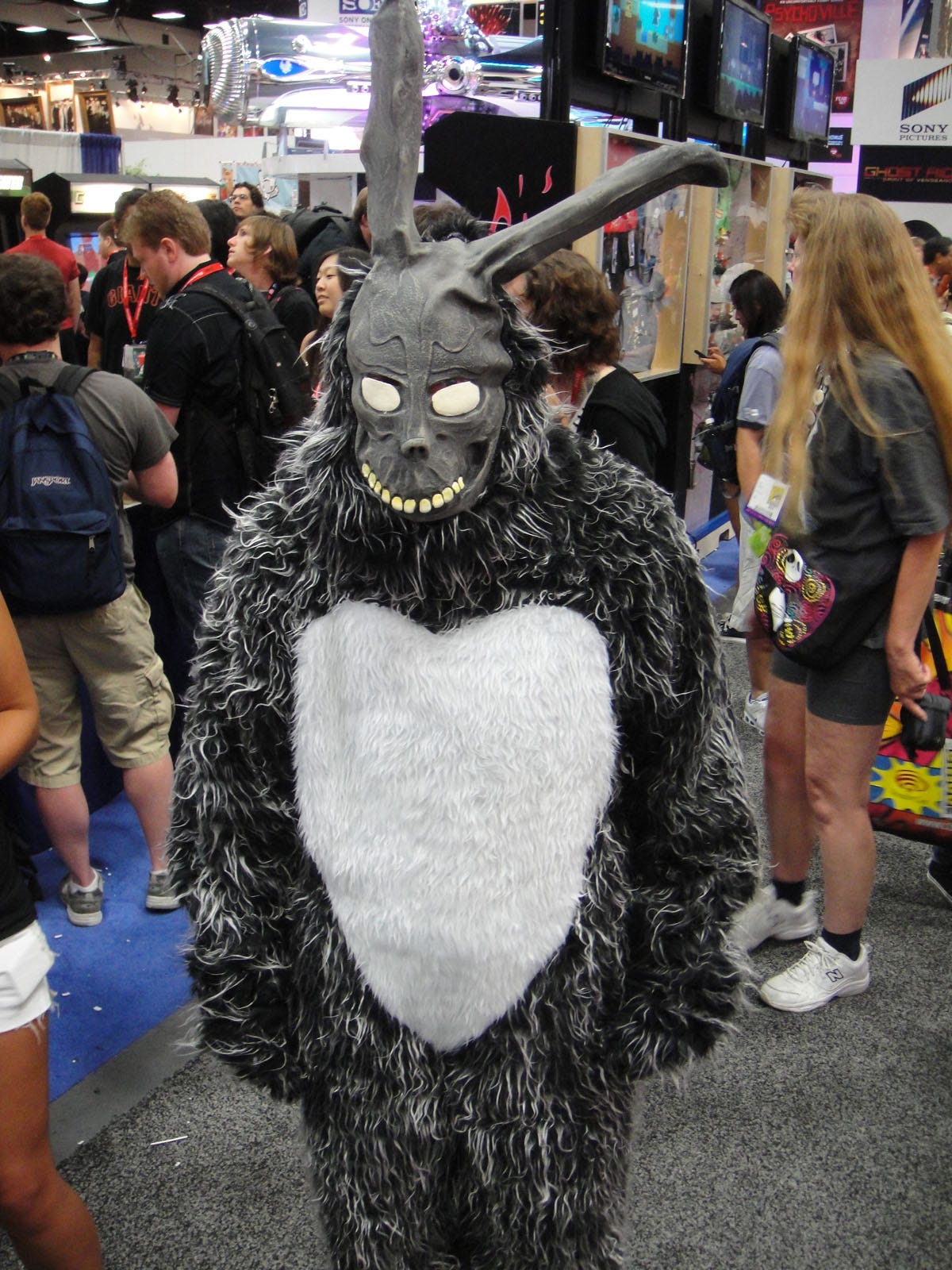 The Fascination Of Donnie Darko 20 Years Later The Film Still Resonates By Sarah Paris Fanfare Jun 2021 Medium