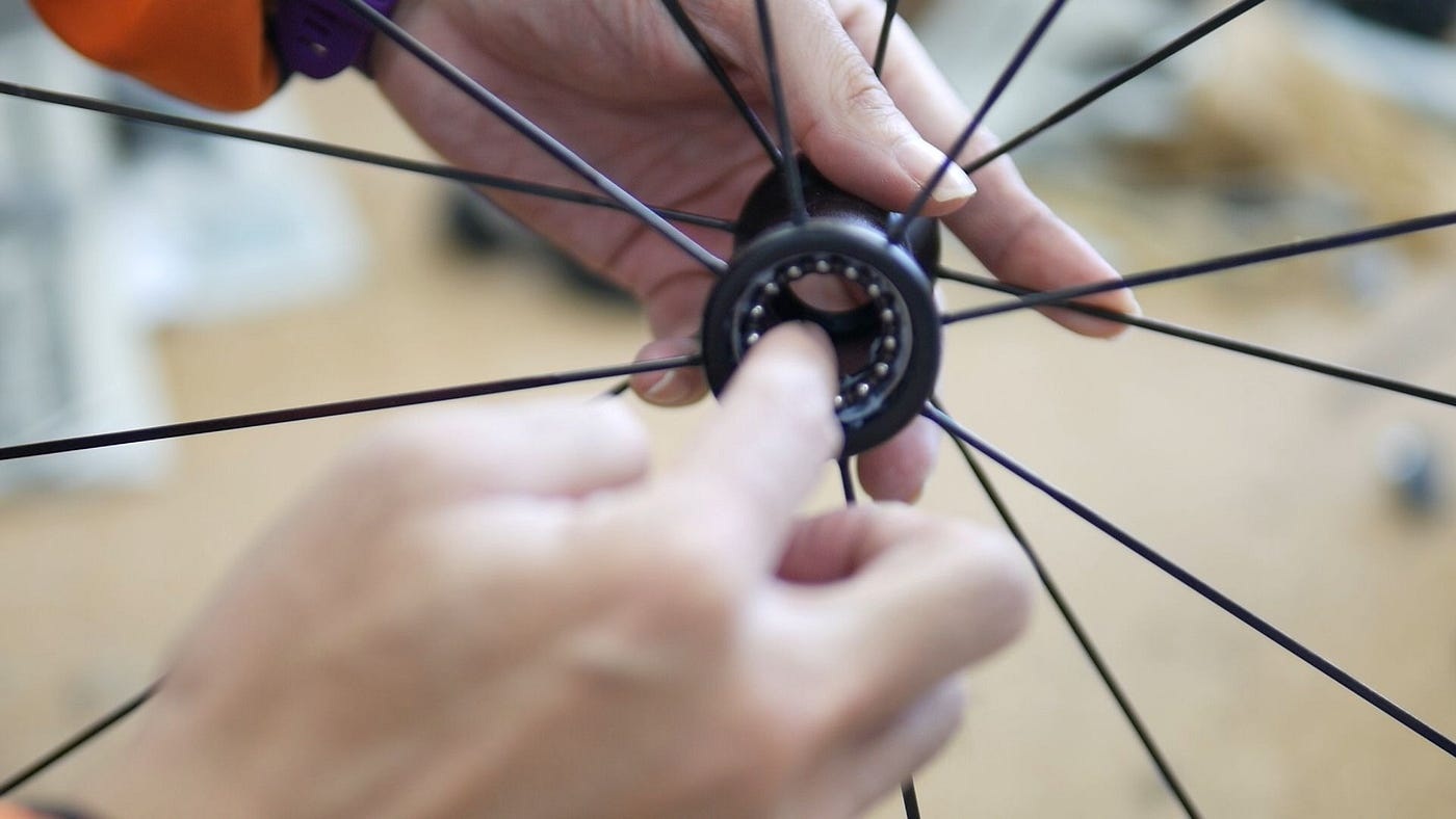 自転車 外さずにベアリングに注油